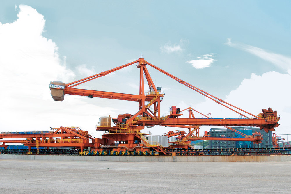 Driving more ore up the Yangtze: reliable geared motors for bulk handling machinery in transshipment port